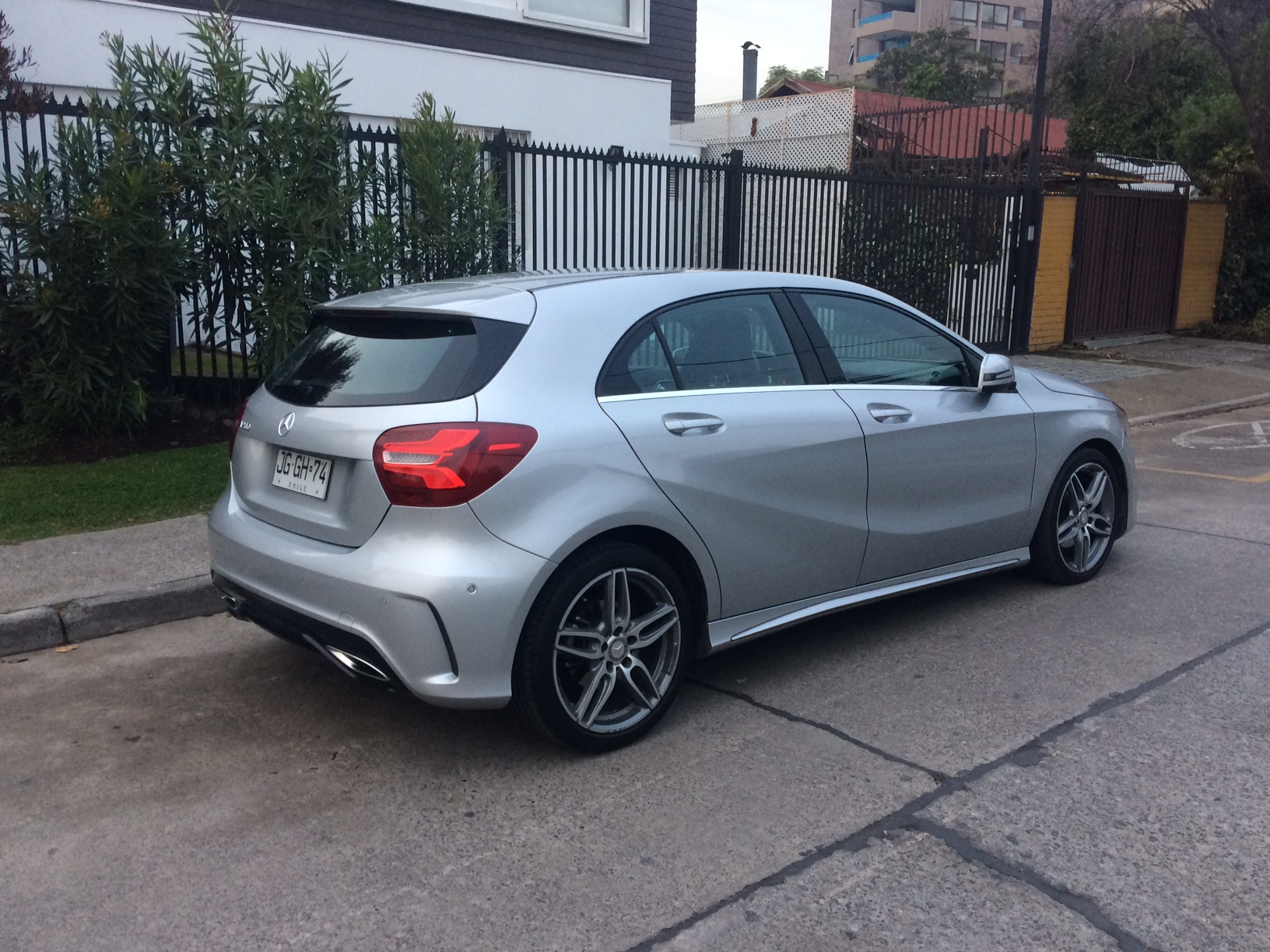 Mercedes Benz A200 1600cc T Bencina 1 Dueña AT