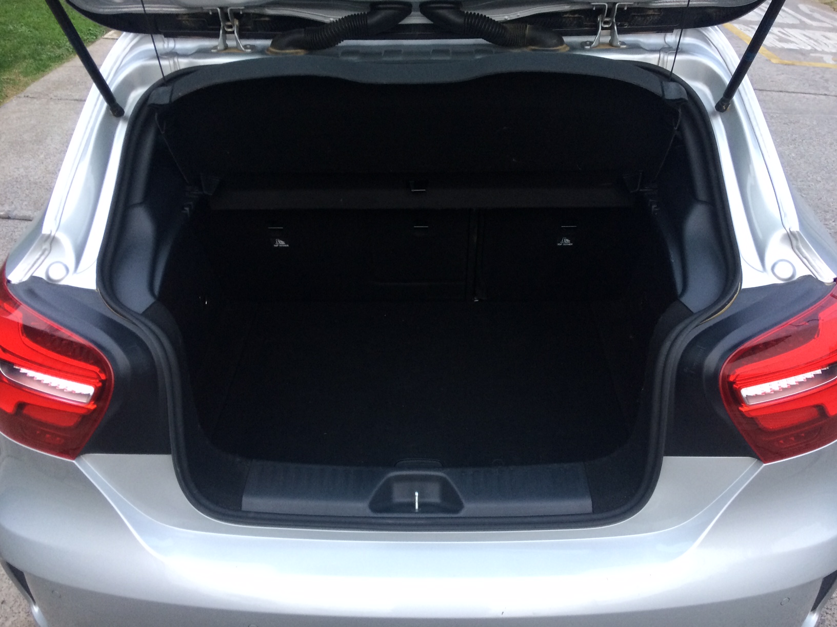 Mercedes Benz A200 1600cc T Bencina 1 Dueña AT