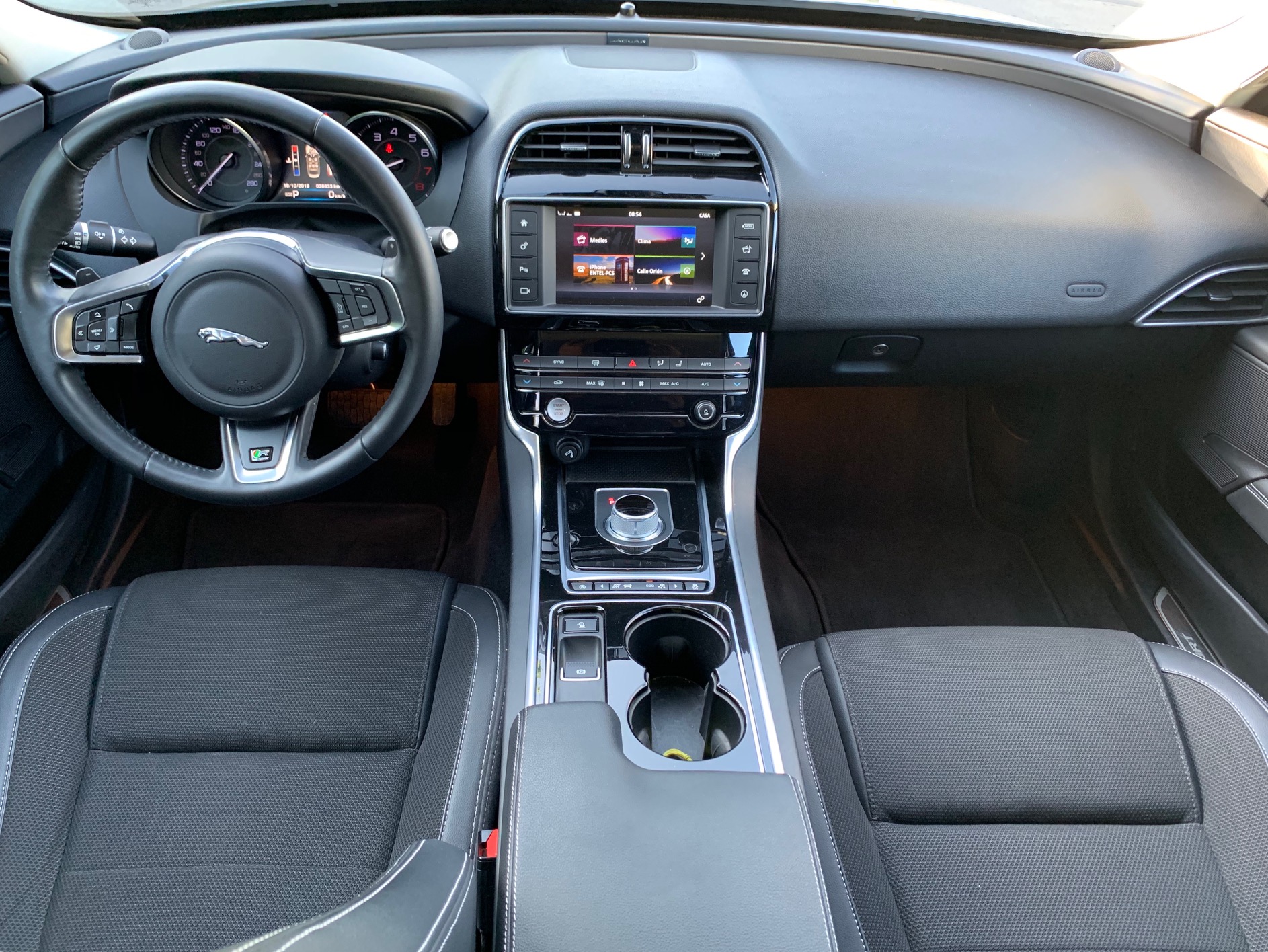 Jaguar XE R Sport 2016