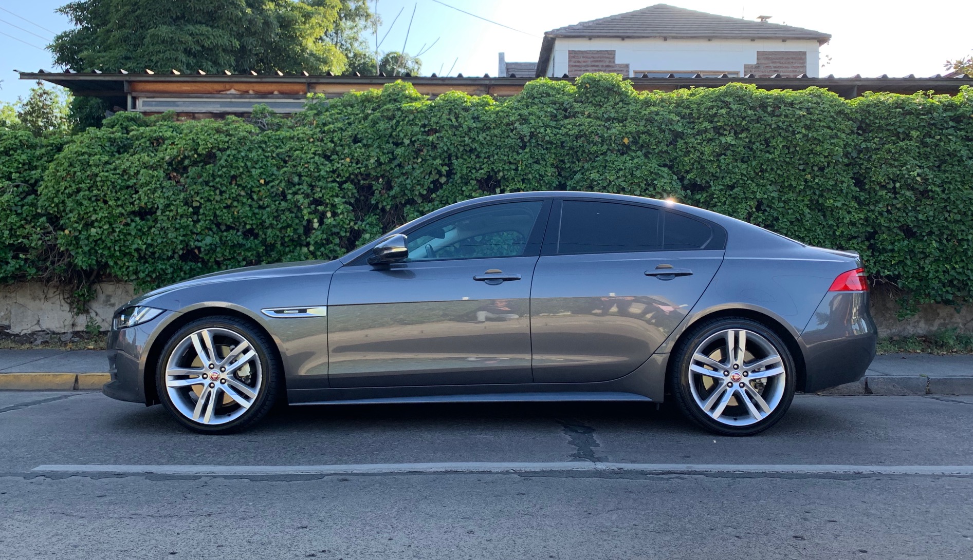 Jaguar XE R Sport 2016