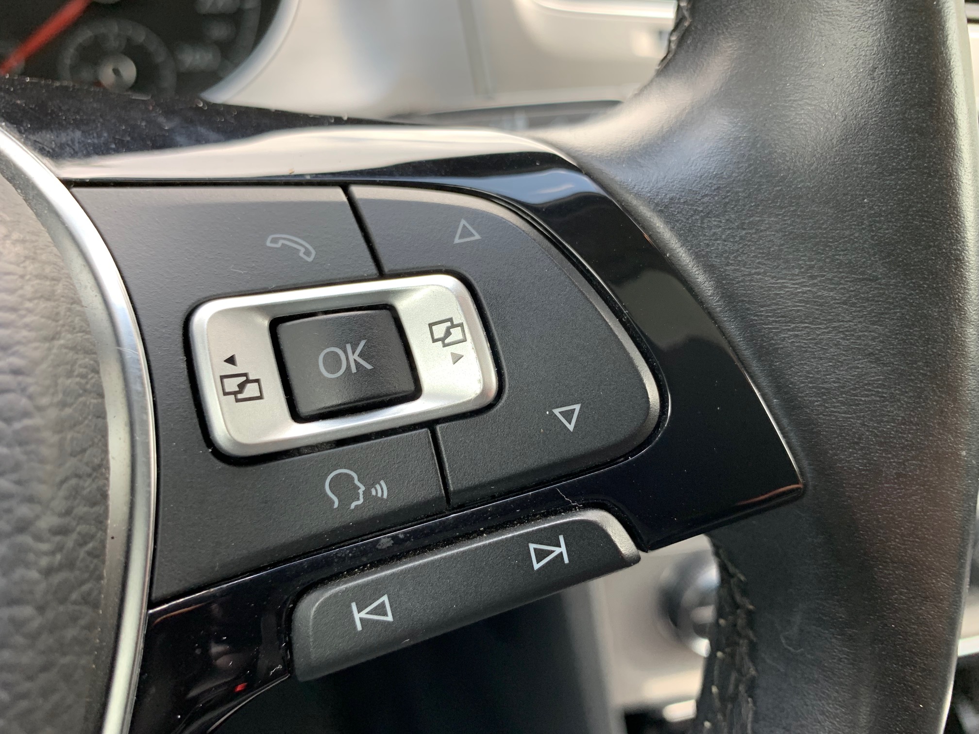 Volkswagen Golf 2000cc Diesel AT 2017