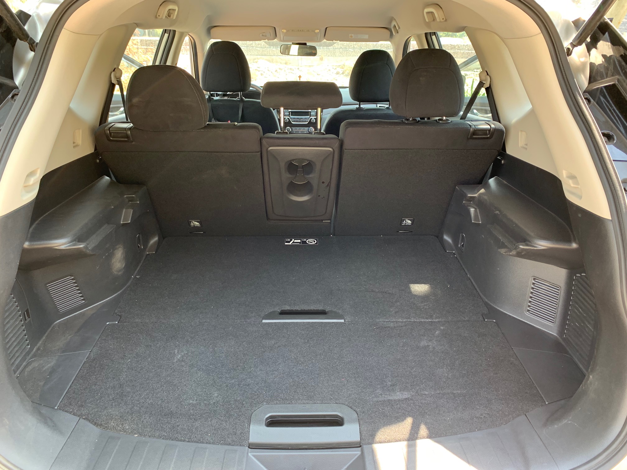 Nissan Xtrail Sense 4×2 AT