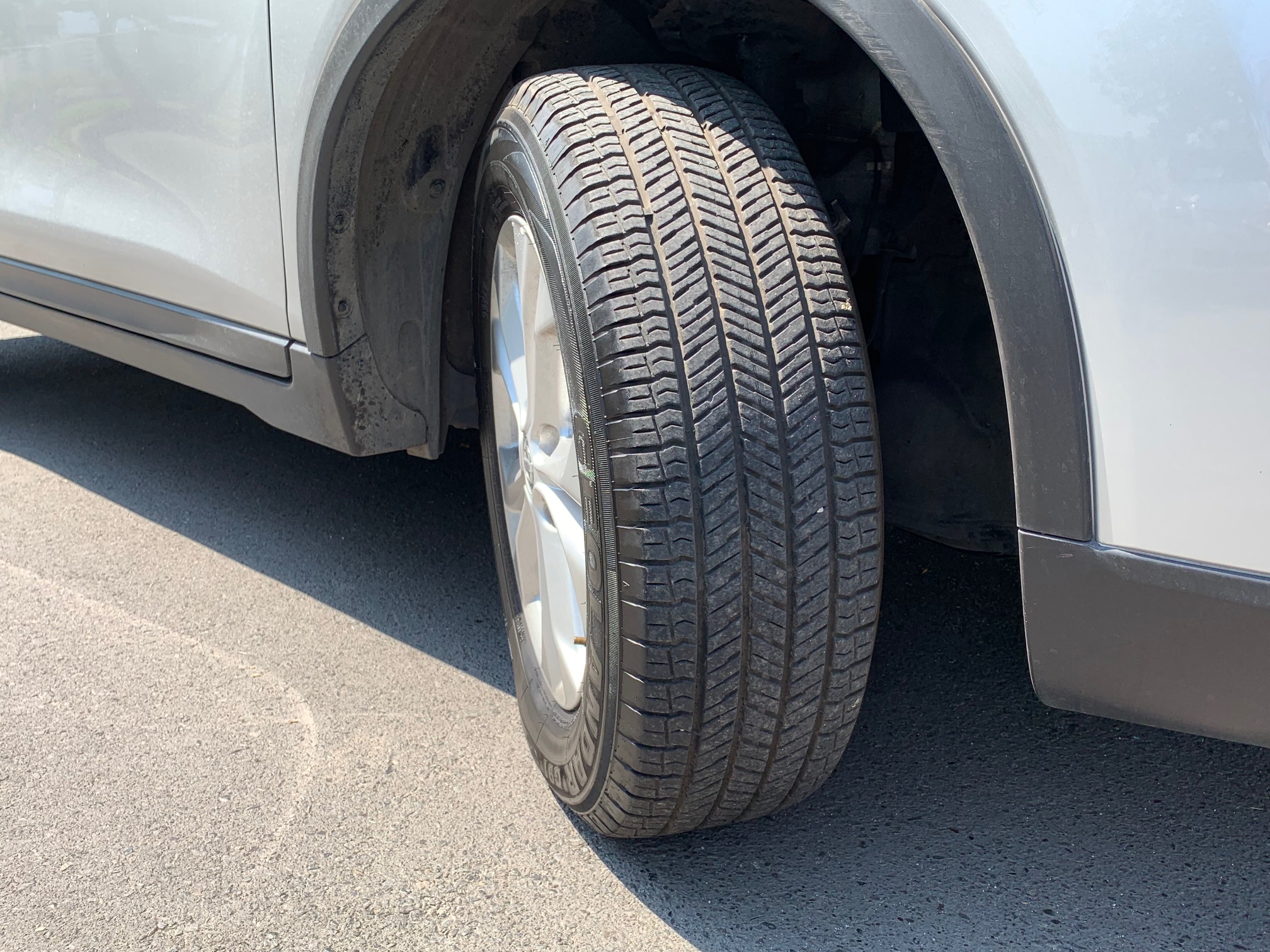 Nissan Xtrail Sense 4×2 AT