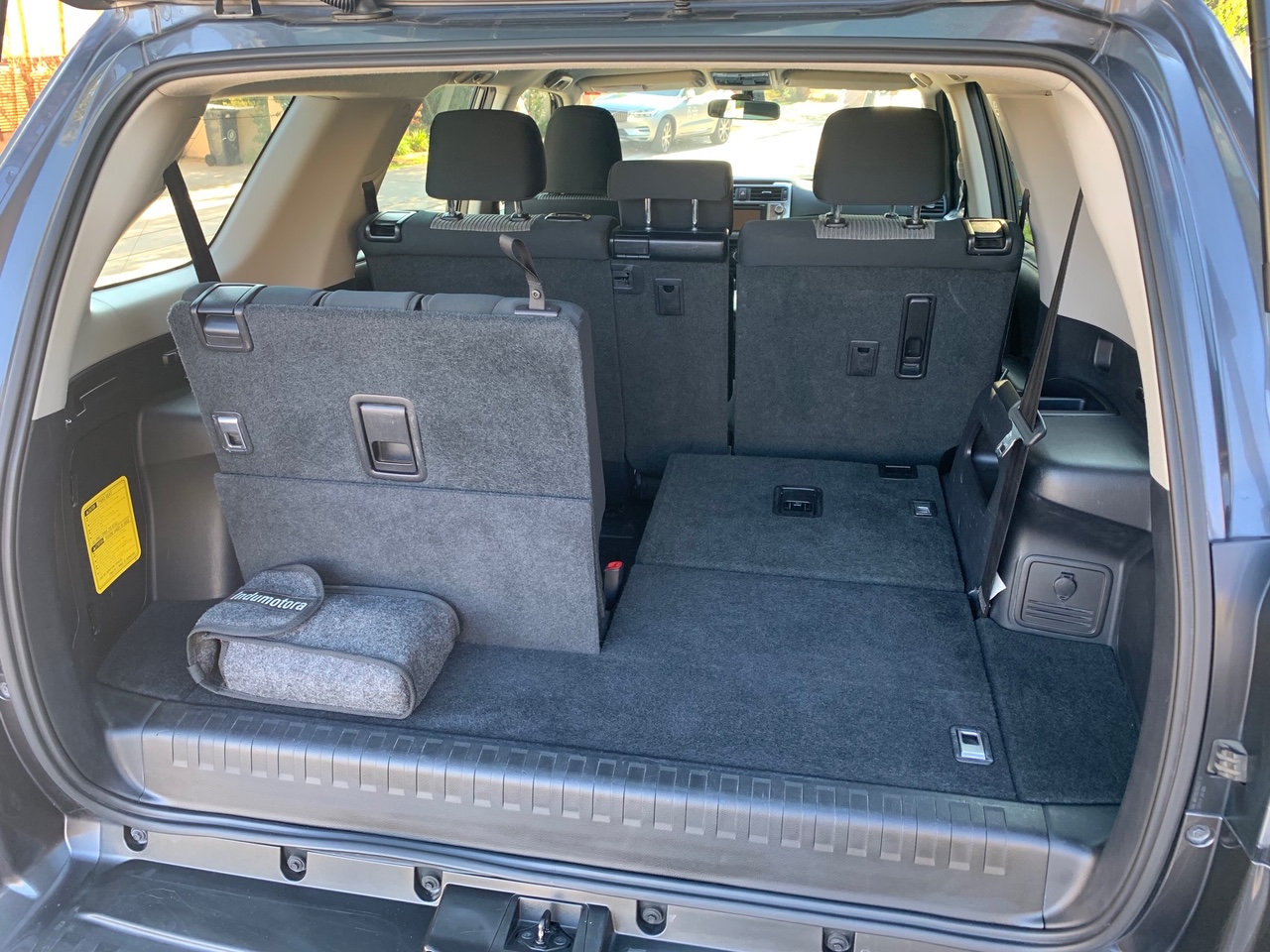 Toyota 4 Runner SR5 4×2 AT 2015