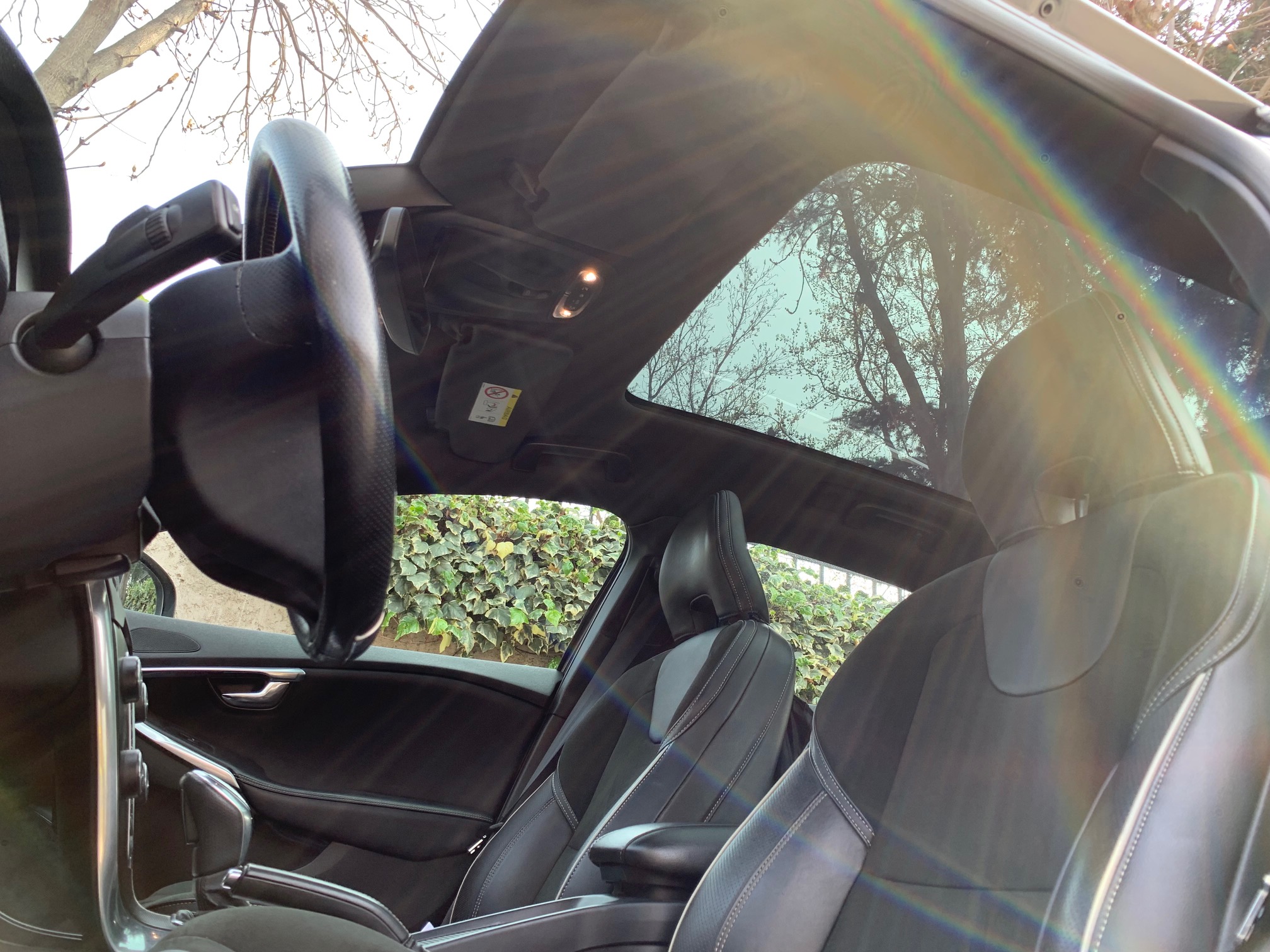 Volvo V40 R Design 2500cc 245 HP 2016