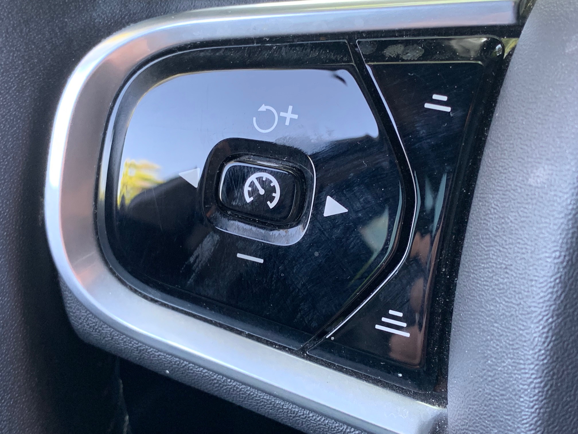 Volvo XC 90 2000cc T5  Bencina 2017